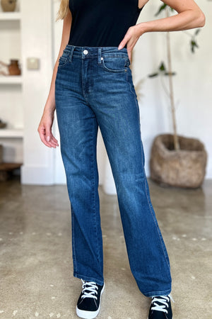 Open image in slideshow, Judy Blue Full Size Tummy Control Straight Jeans
